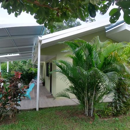 Serenity Houses Cahuita Exterior photo