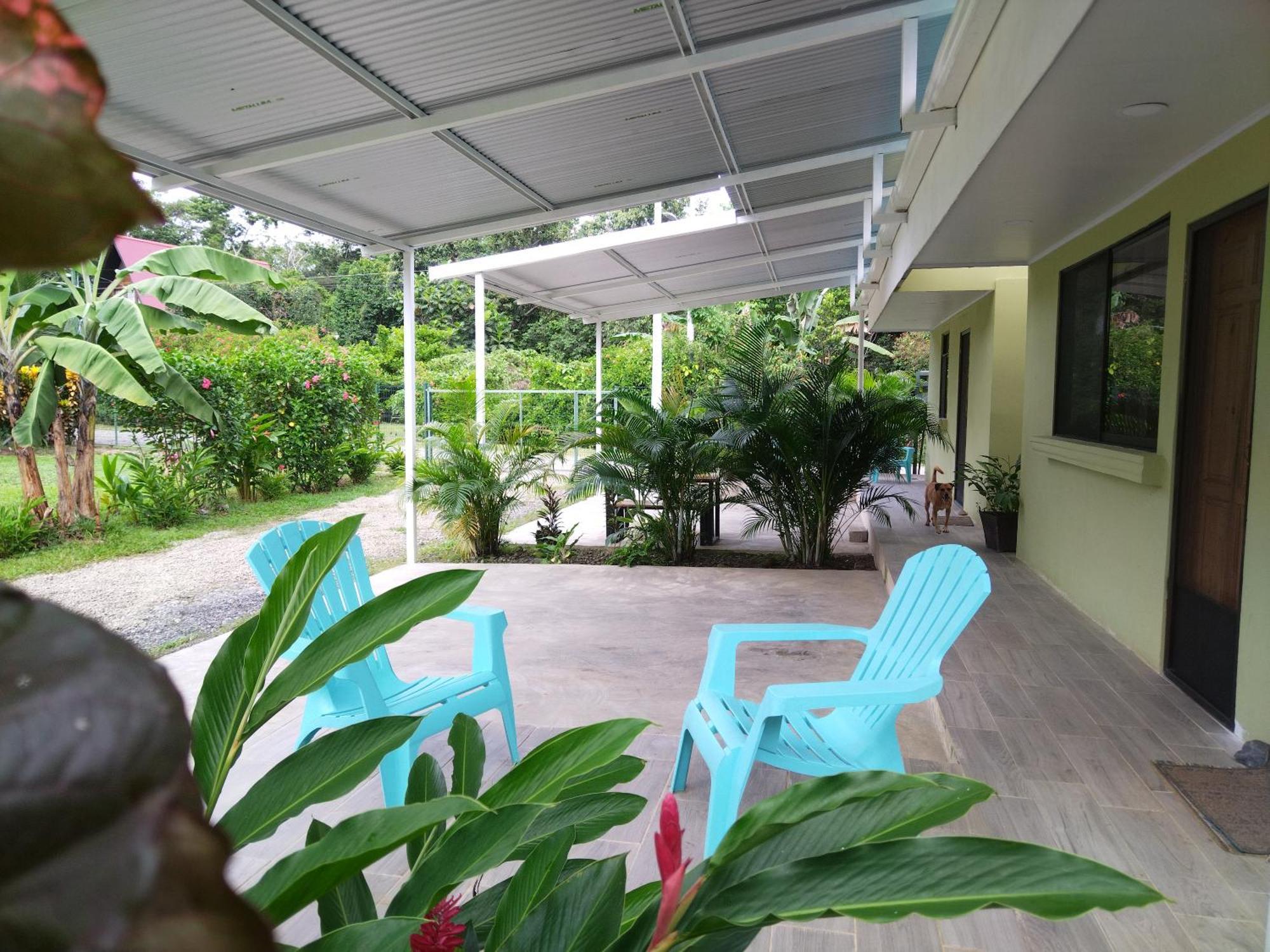 Serenity Houses Cahuita Exterior photo